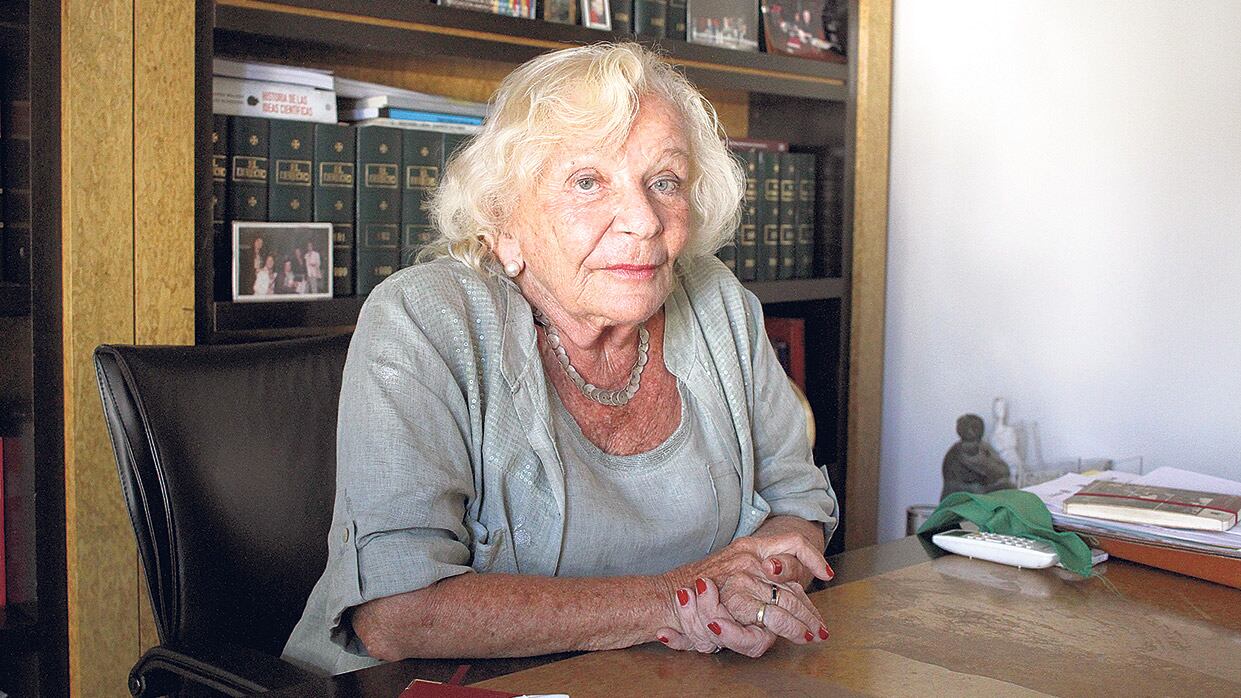 “Yo he escuchado la voz de Hitler”, dice Minyersky. “Eso también te va dando una cosa, creo yo, en relación a la inclinación por los derechos humanos.”