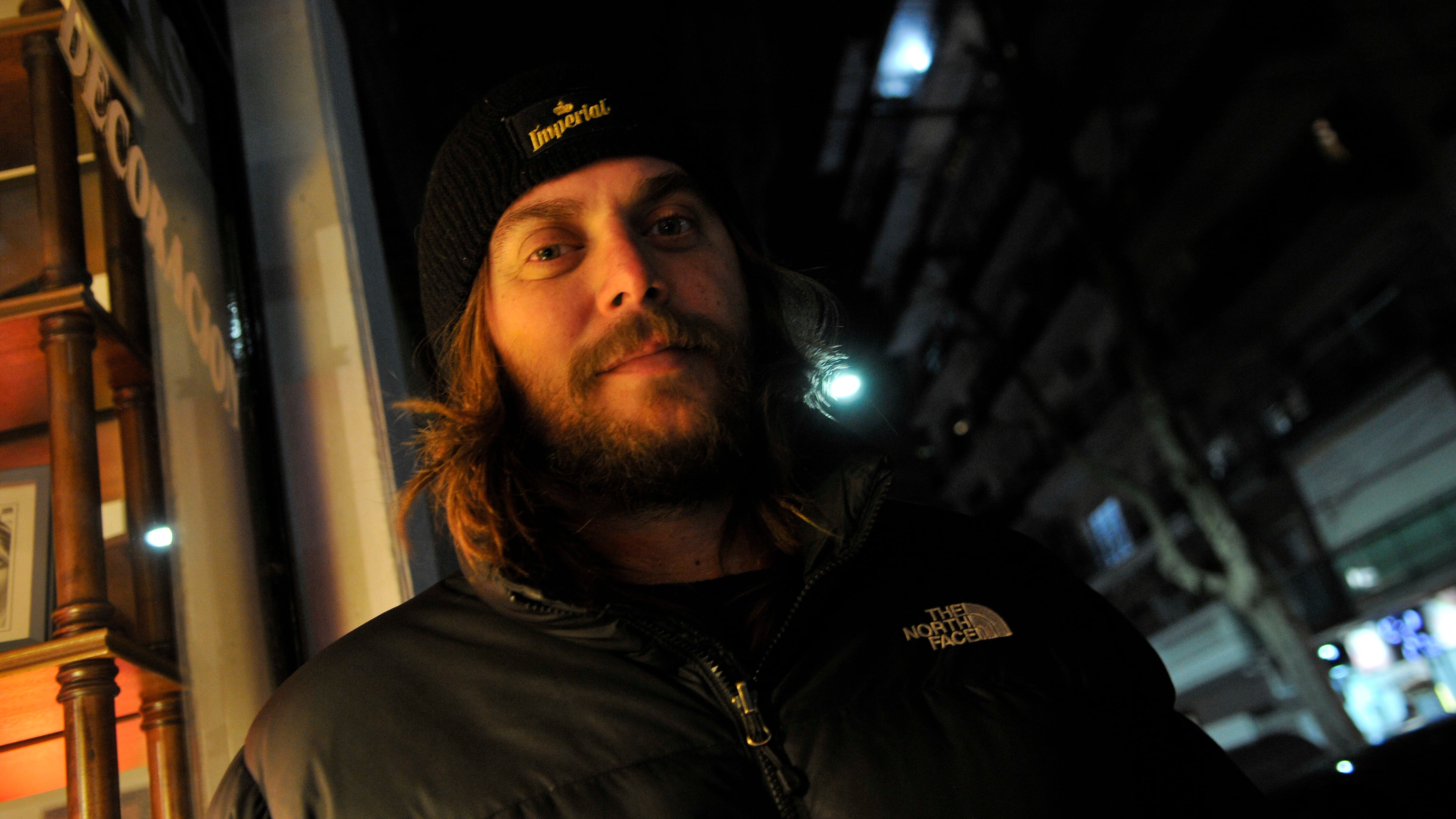 Además de Riff y su carrera solista, Bereciartúa toca en la banda del programa Nunca Es Tarde.