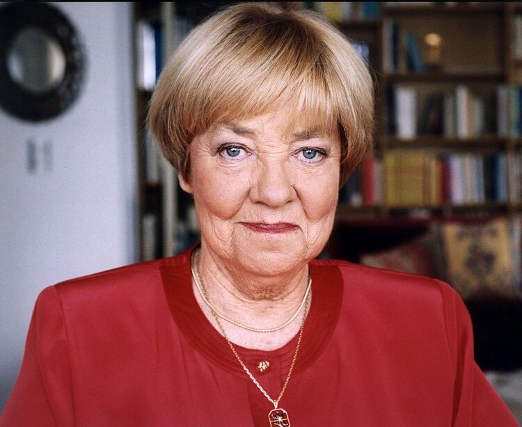 La gran cantautora y escritora nació en Ramos Mejía el 1º de febrero de 1930. 