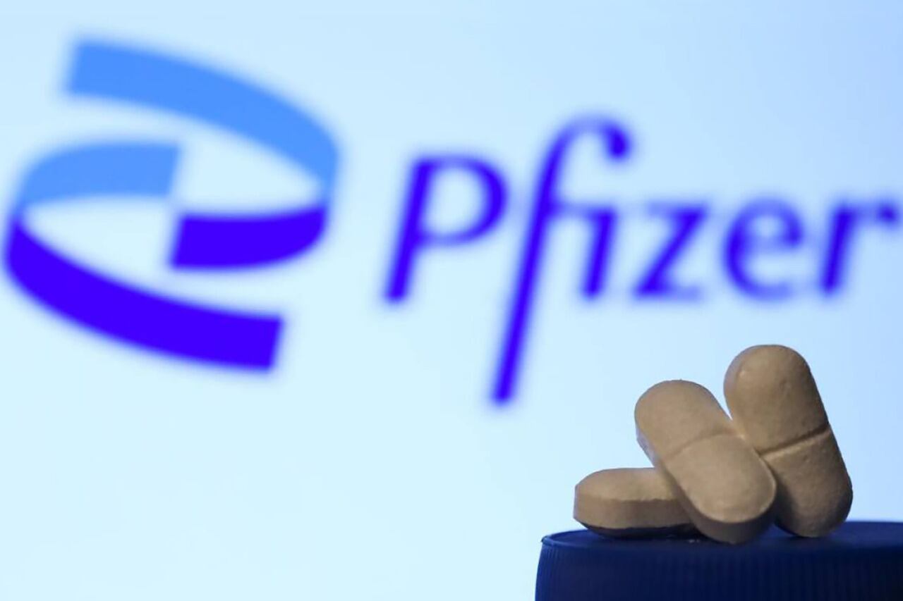 Pfizer llegó a un acuerdo para ceder la licencia de su pastilla contra la covid y así facilitar la producción