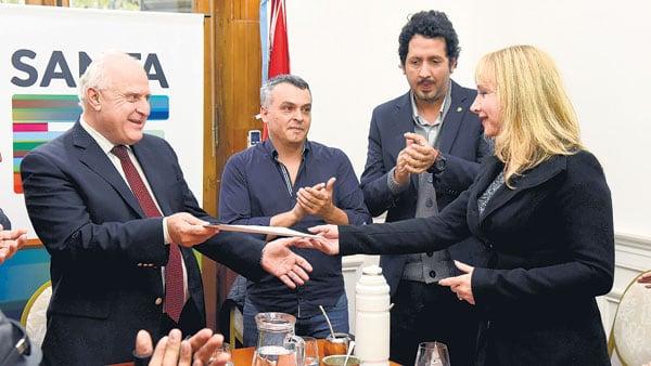 Santa Fe reconoció como política la persecución a las trans durante la dictadura.