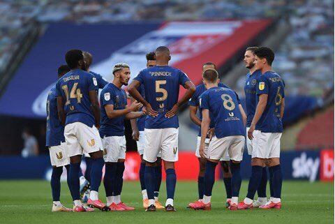 El equipo sensación de la temporada se cayó a pedazos en la definición del torneo.