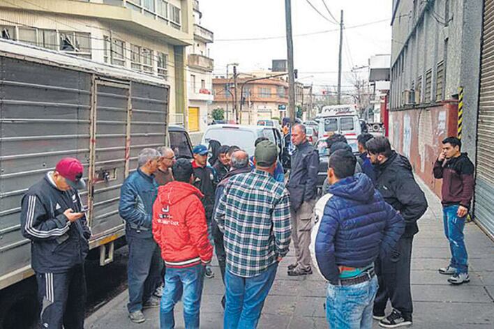 Los trabajadores no recibieron telegrama ni indemnización.