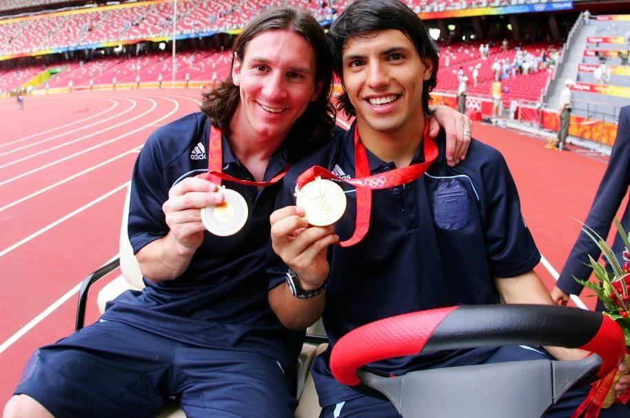 Lionel Messi y Sergio "Kun" Agüero, medalla de oro en Beijing 2008.