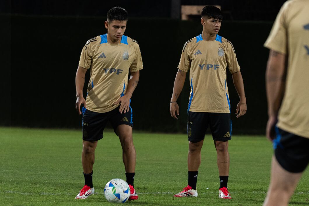 El equipo de Diego Placente debutará este viernes.