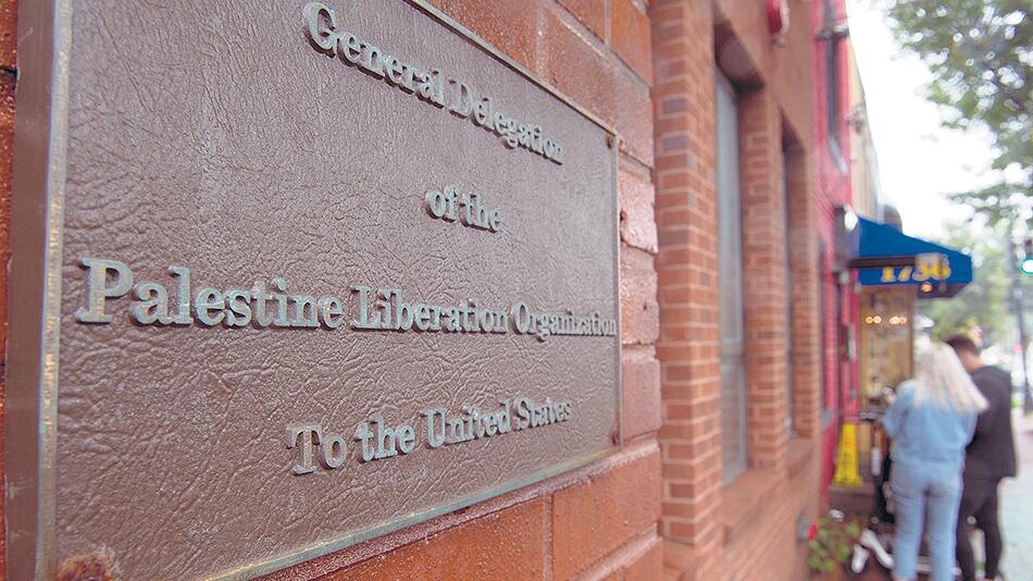 Los palestinos califican como una “guerra” contra ellos el cierre de su representación oficial ante Washington.