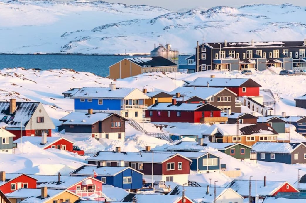 La isla tiene importantes reservas de minerales estratégicos como tierras raras, zinc y uranio.