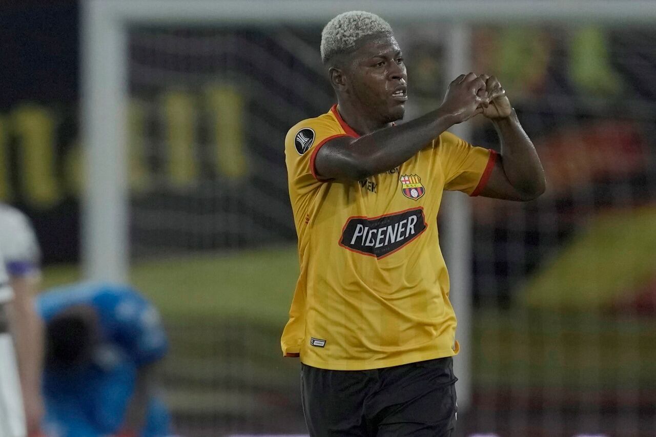 Preciado festeja el primer gol de Barcelona