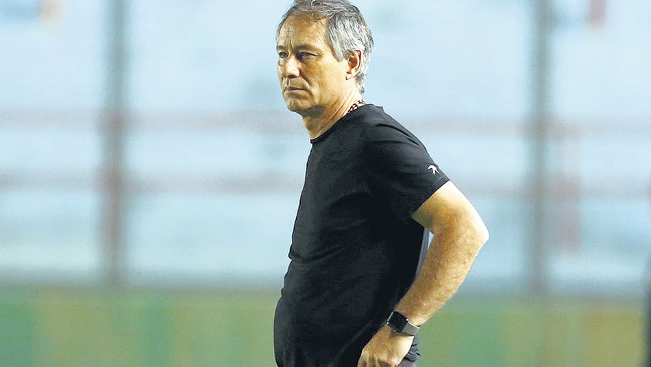 Ariel Holan, el entrenador de Independiente que se fue y volvió.