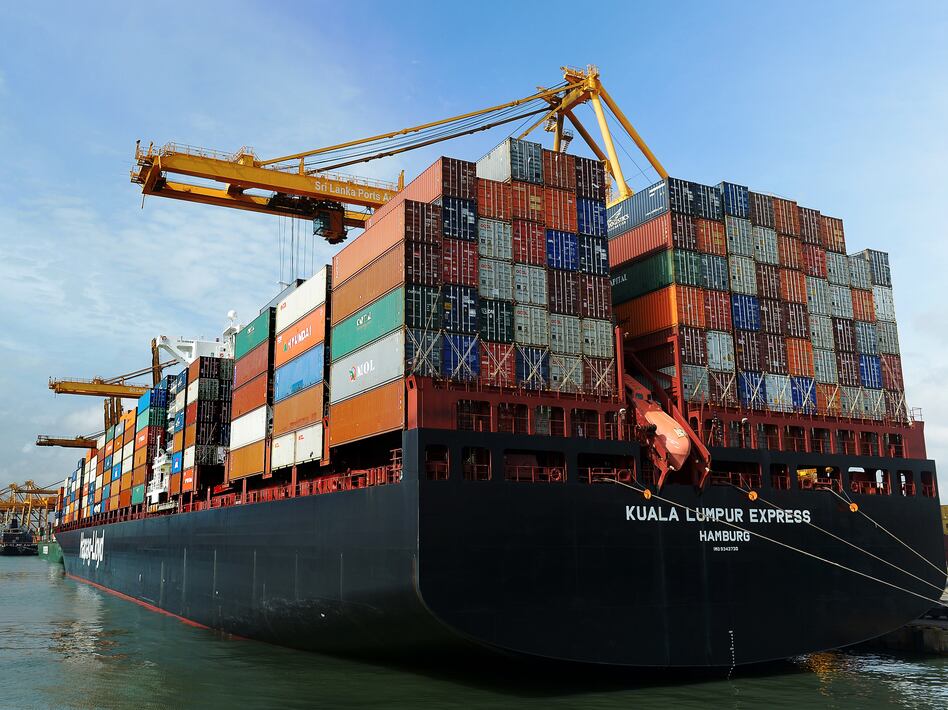 La pandemia codiv-19 ha provocado, en lo inmediato, una nueva y brusca caída del comercio internacional.