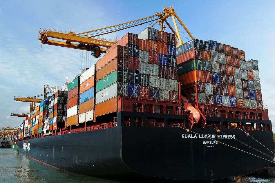 La pandemia codiv-19 ha provocado, en lo inmediato, una nueva y brusca caída del comercio internacional.