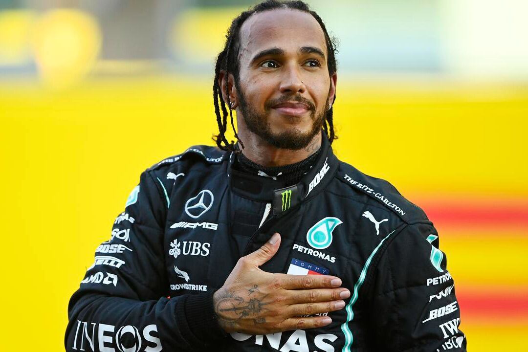 Lewis Hamilton tiene contrato con Mercedes hasta 2024