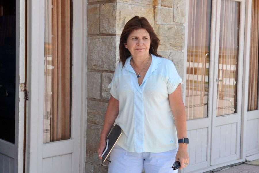 La ministra Bullrich en Chapadmalal, donde el presidente Macri encabeza un "retiro" para su Gabinete.
