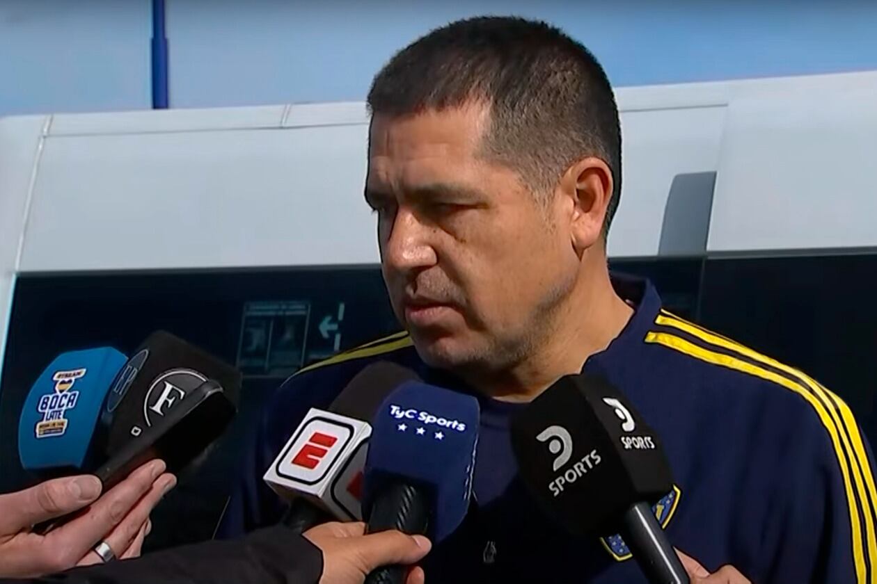 Juan Román Riquelme, presidente de Boca, habló desde Ezeiza.