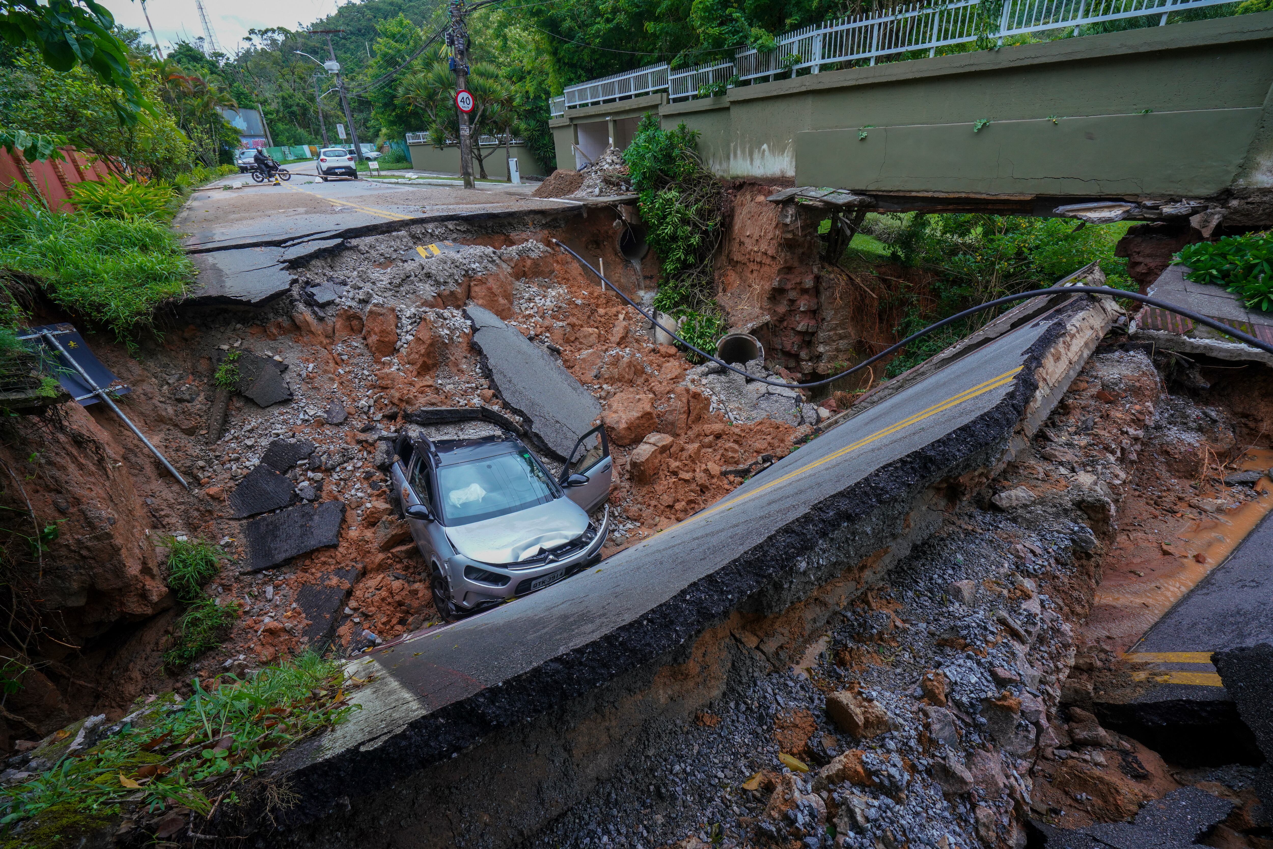 Las autoridades de Santa Catarina pidieron extremar precauciones