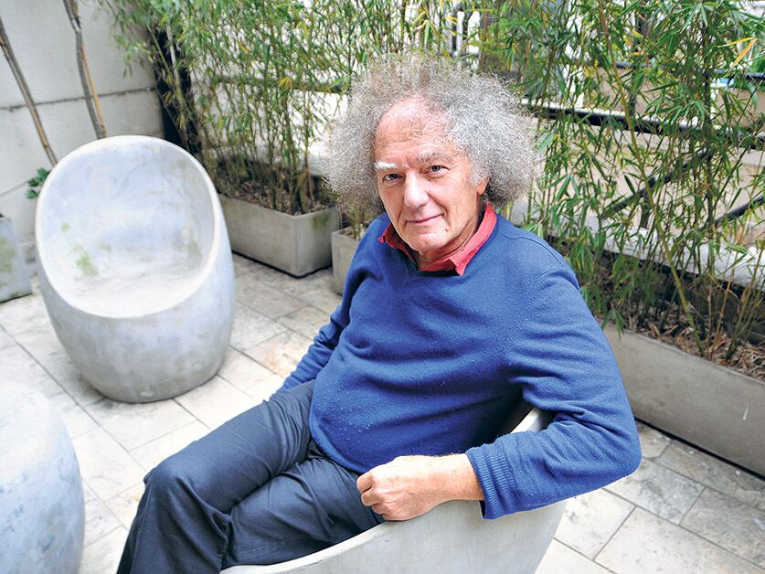 Dosse estuvo en Buenos Aires, invitado por la Embajada de Francia.