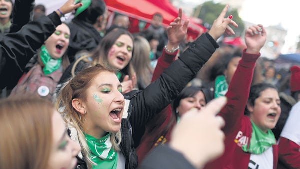Las adolescentes y las jóvenes tomaron el relevo, plantean satisfechas las referentes históricas.