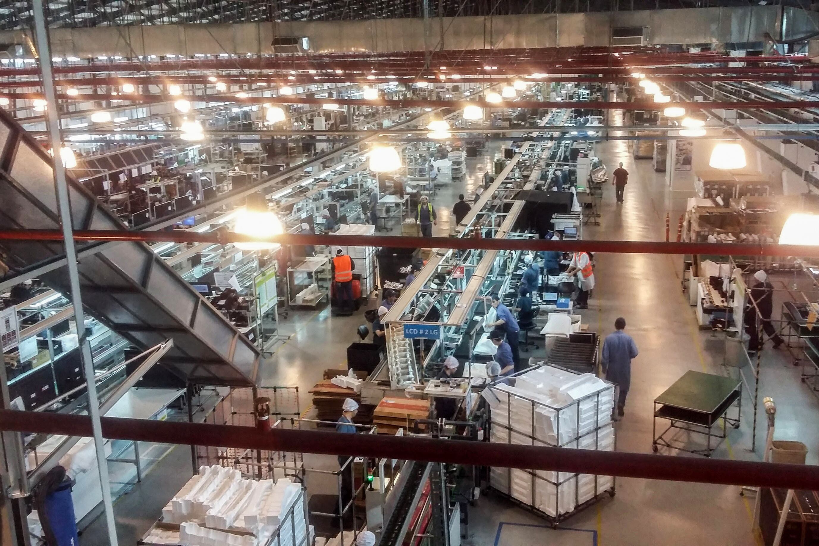 Los precios de insumos industriales quedarán congelados hasta febrero.