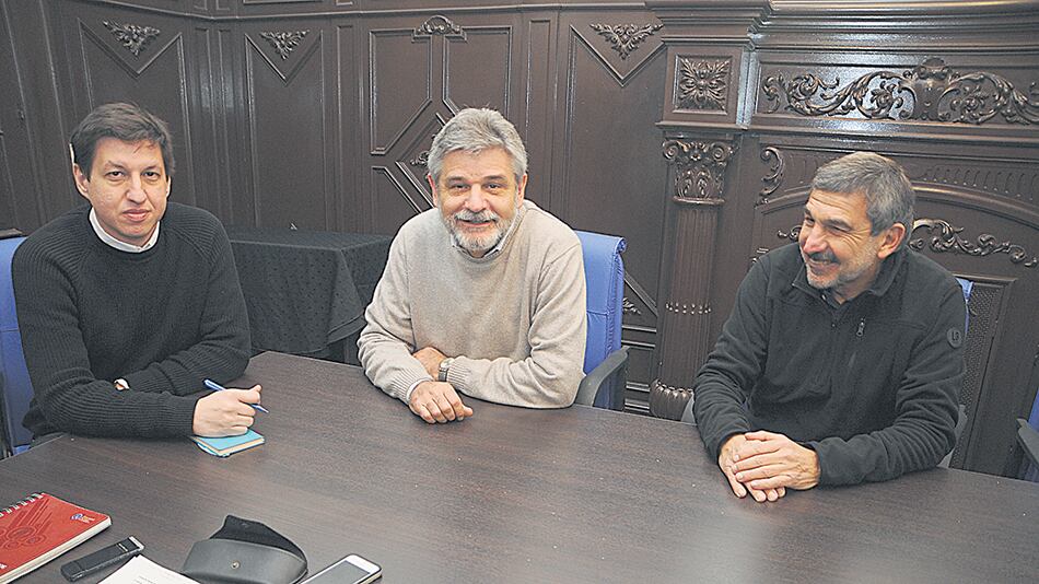 Fernando Peirano, Daniel Filmus y Roberto Salvarezza, reunidos por PáginaI12 para debatir la situación actual y futura de la ciencia.