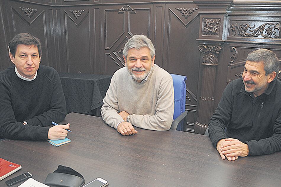 Fernando Peirano, Daniel Filmus y Roberto Salvarezza, reunidos por PáginaI12 para debatir la situación actual y futura de la ciencia.