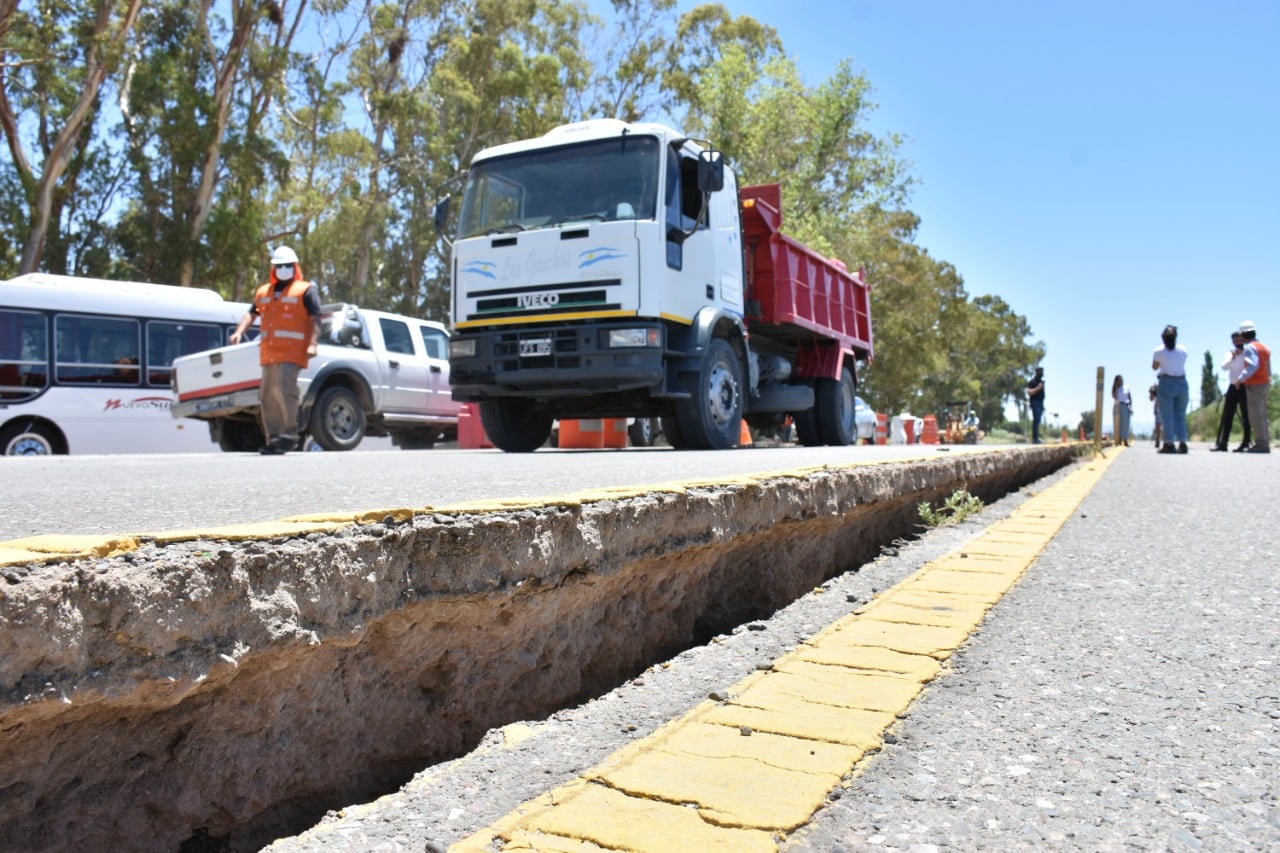 Profundas grietas en las rutas sanjuaninas.