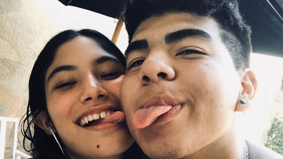 Fernando Baez Sosa junto a Julieta Rossi, su novia. (Foto: Télam)