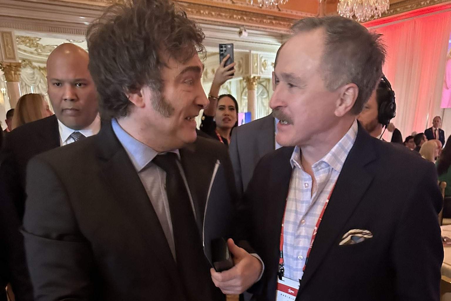 Javier Milei con Peter Lamelas.