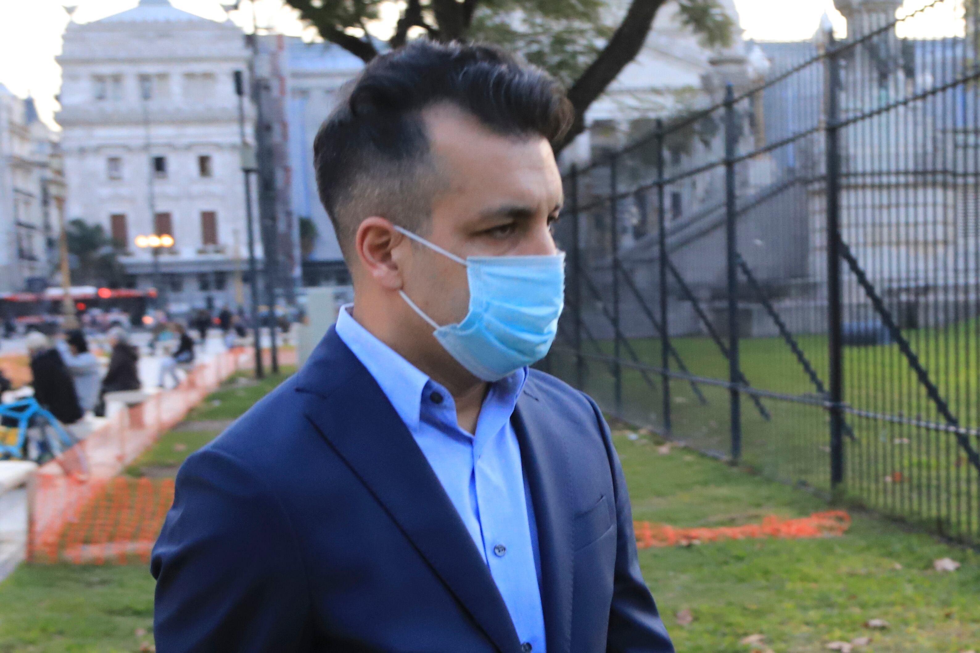 El abogado y espía de la AFI macrista, Facundo Melo poco antes de declarar ante el Congreso.