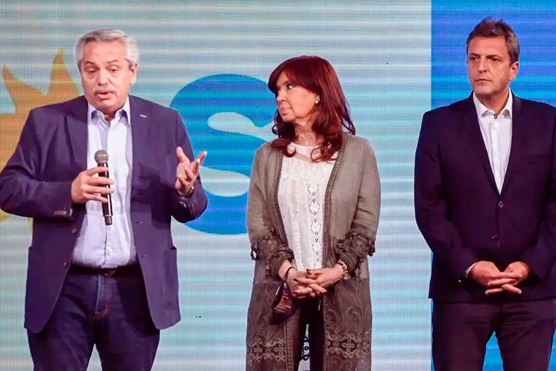 Alberto Fernandéz, Cristina Kirchner y Sergio Massa.