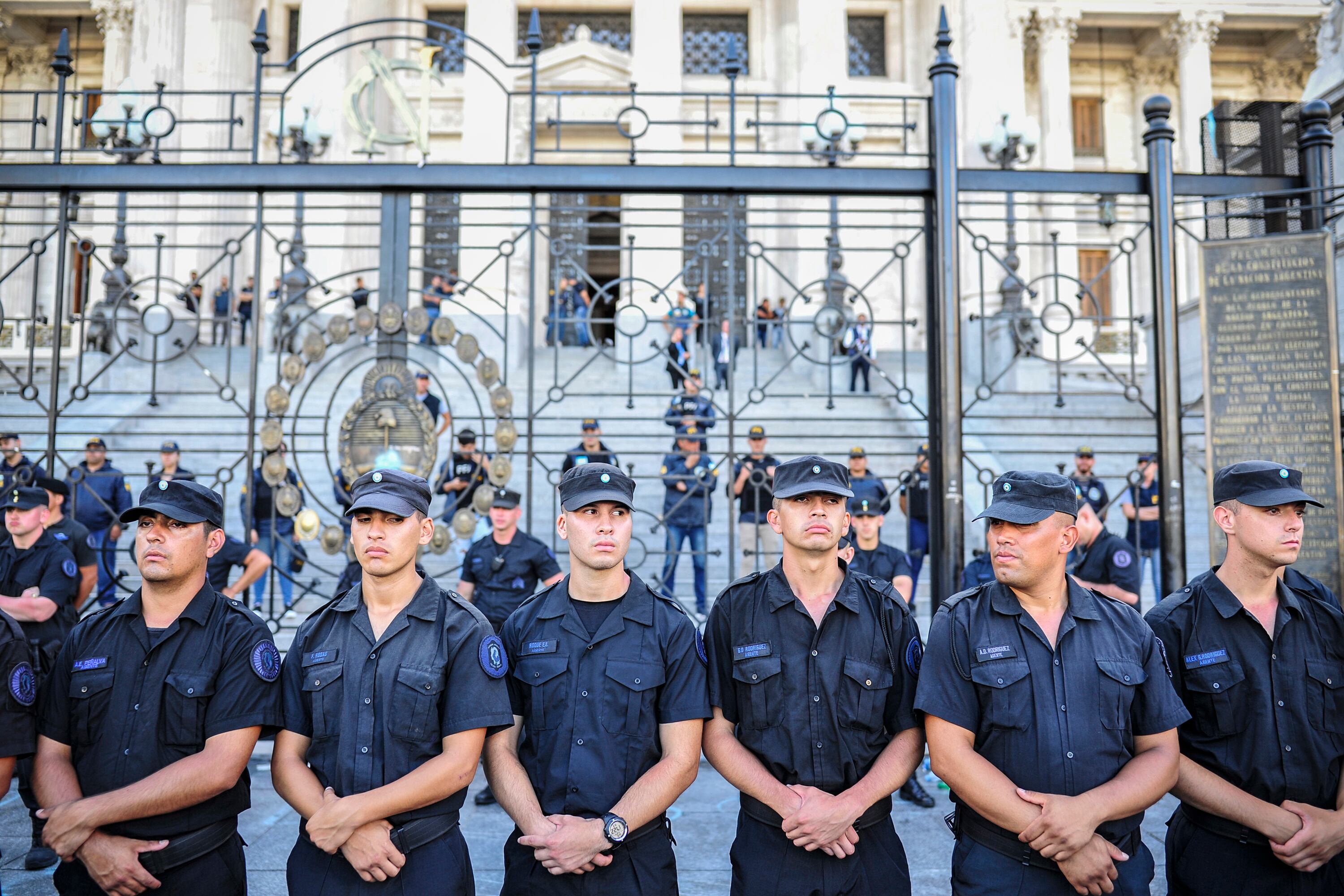 Congreso: denuncian estado de sitio en en la apertura de sesiones.