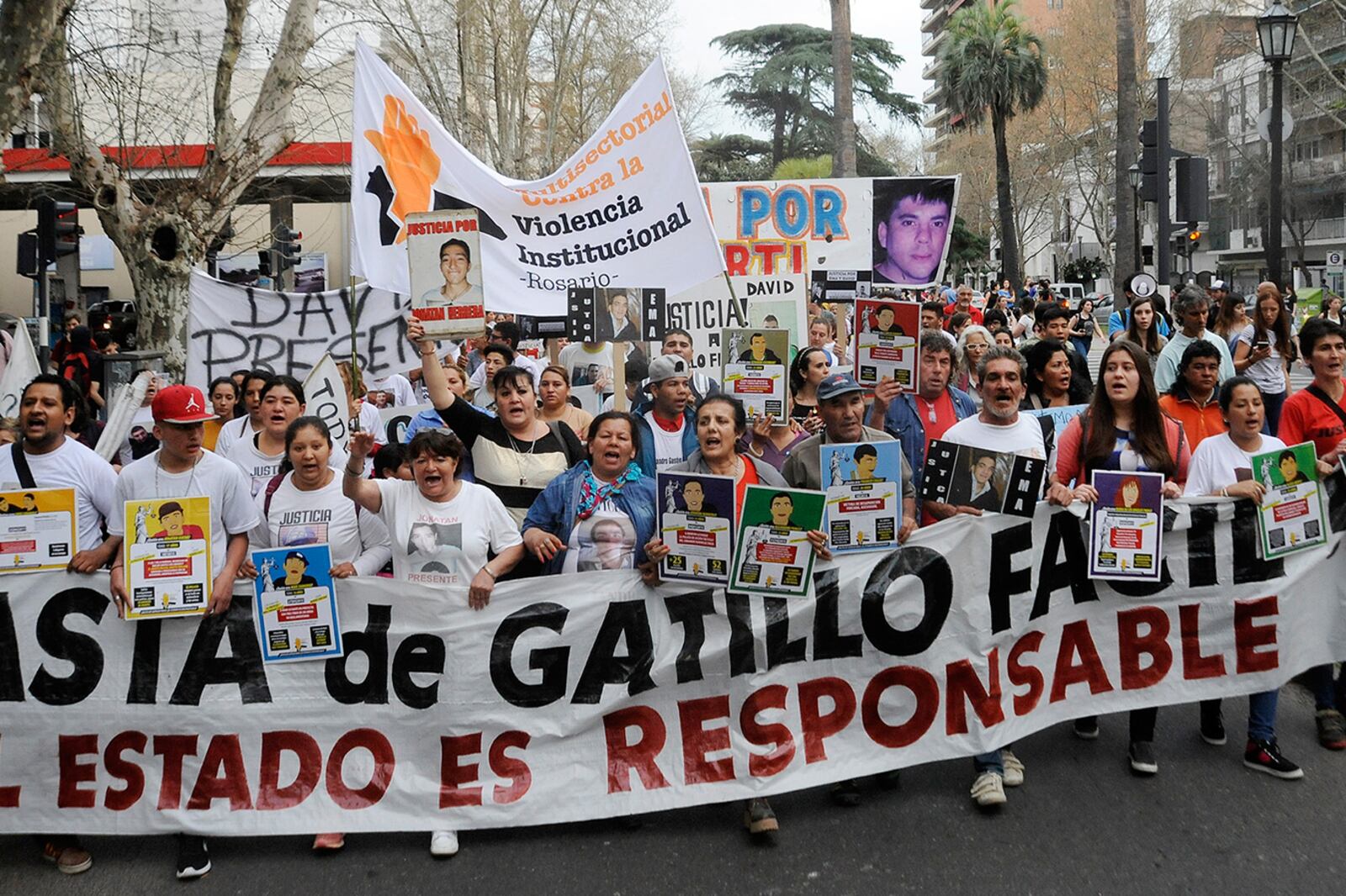 “Yo marcho contra el gatillo fácil”, es el lema que se propuso este año desde la Multisectorial.