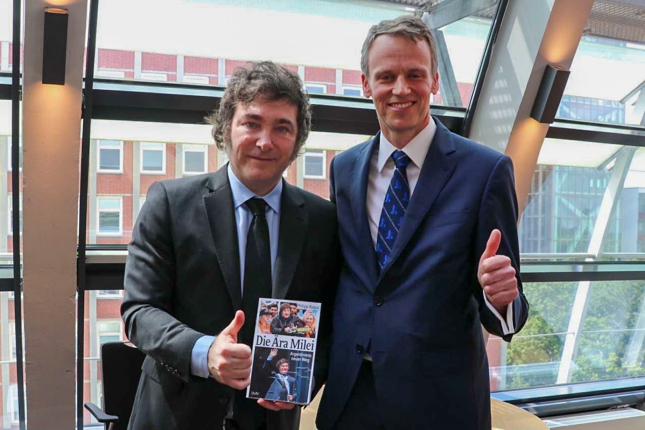 Milei recibió el Premio de la Sociedad Hayek.