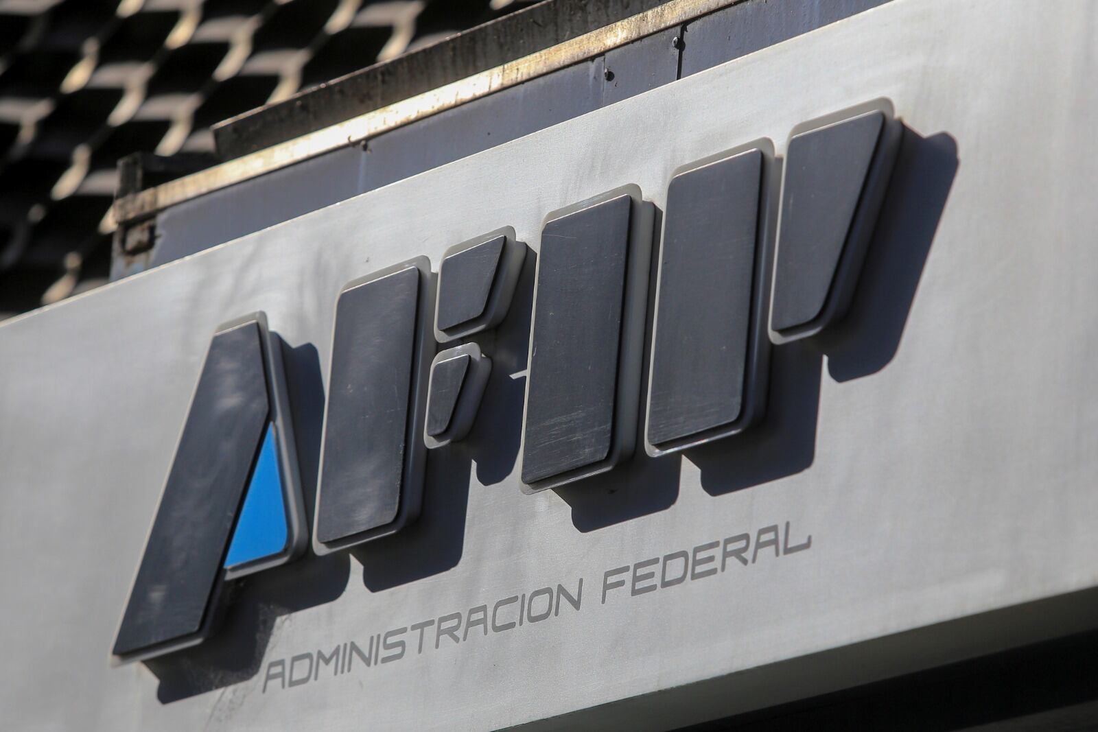 El Ministerio de Economía elevó el piso mínimo del Impuesto a las Ganancias.