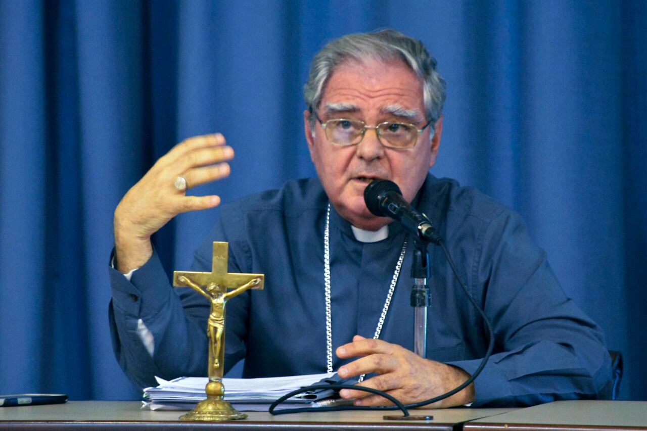 A través de un escueto comunicado en redes, las autoridades de la Conferencia Episcopal Argentina confirmaron que los obispos no pedirán este año audiencia al Presidente para saludarlo por la Navidad.