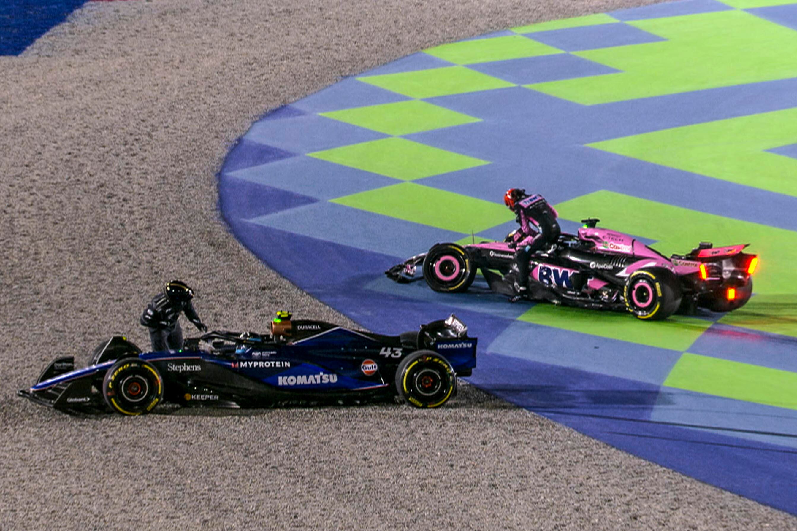 El Williams de Colapinto y el Alpine de Ocono, fuera de competencia apenas arrancada la carrera