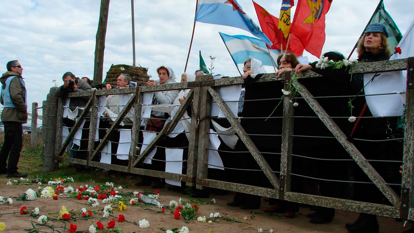 En el Campo San Pedro se encontraron ocho cadáveres, de los cuales seis fueron identificados.