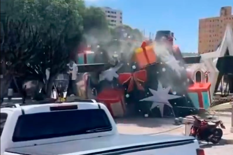 Accidente árbol de Navidad - Brasil