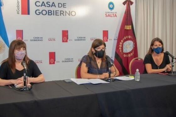 Adriana Jure, Analía Acevedo y Paula Herrera