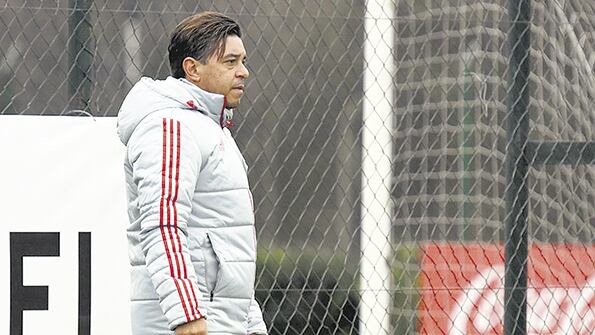 Marcelo Gallardo deberá apurar a Moreira para cubrir la banda derecha.