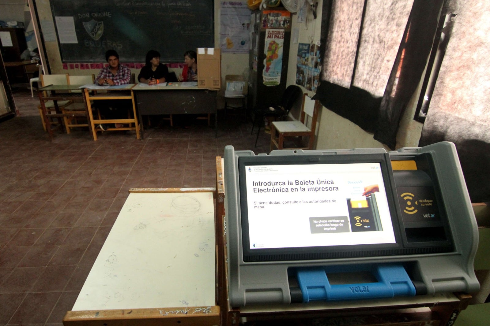 La Boleta Única Electrónica debutó en CABA en 2015 con un hackeo y sospechas sobre la integridad del sistema. 