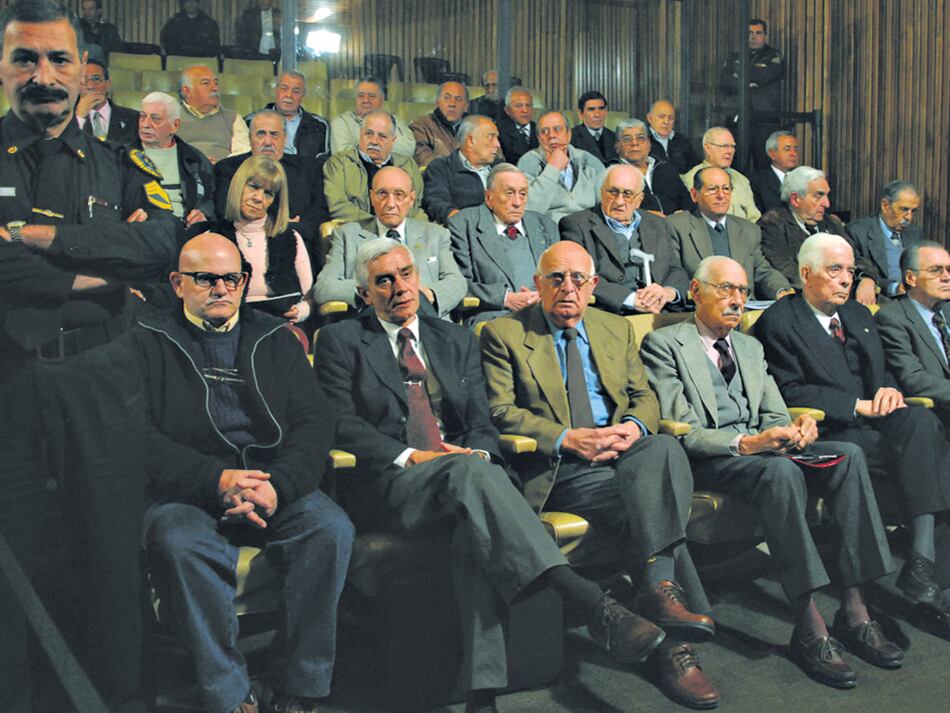 Alsina había sido condenado a perpetua en cárcel común en 2010, junto con Videla, Menéndez y otros.