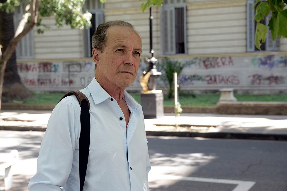 Para Giustiniani la reforma "es un hecho histórico y una gran responsabilidad".