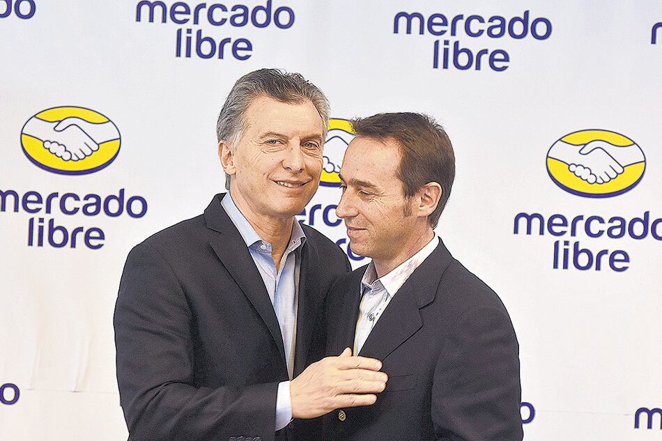 El presidente Mauricio Macri junto a Marcos Galperín, fundador y dueño del sitio Mercadolibre.com.