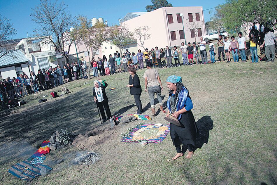 “El agua vale más que el oro”, dijo Nora Cortiñas, incansable.