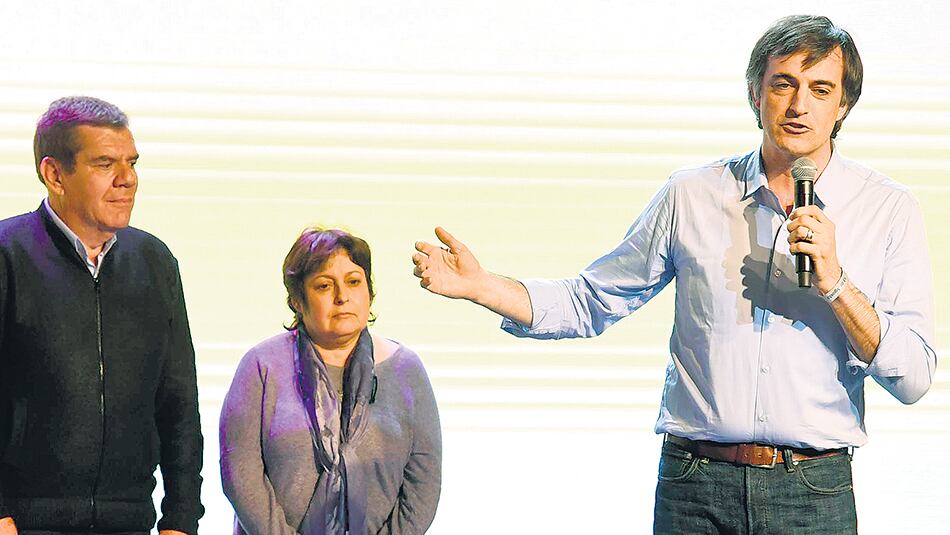 Esteban Bullrich y Graciela Ocaña, con aportantes truchos.