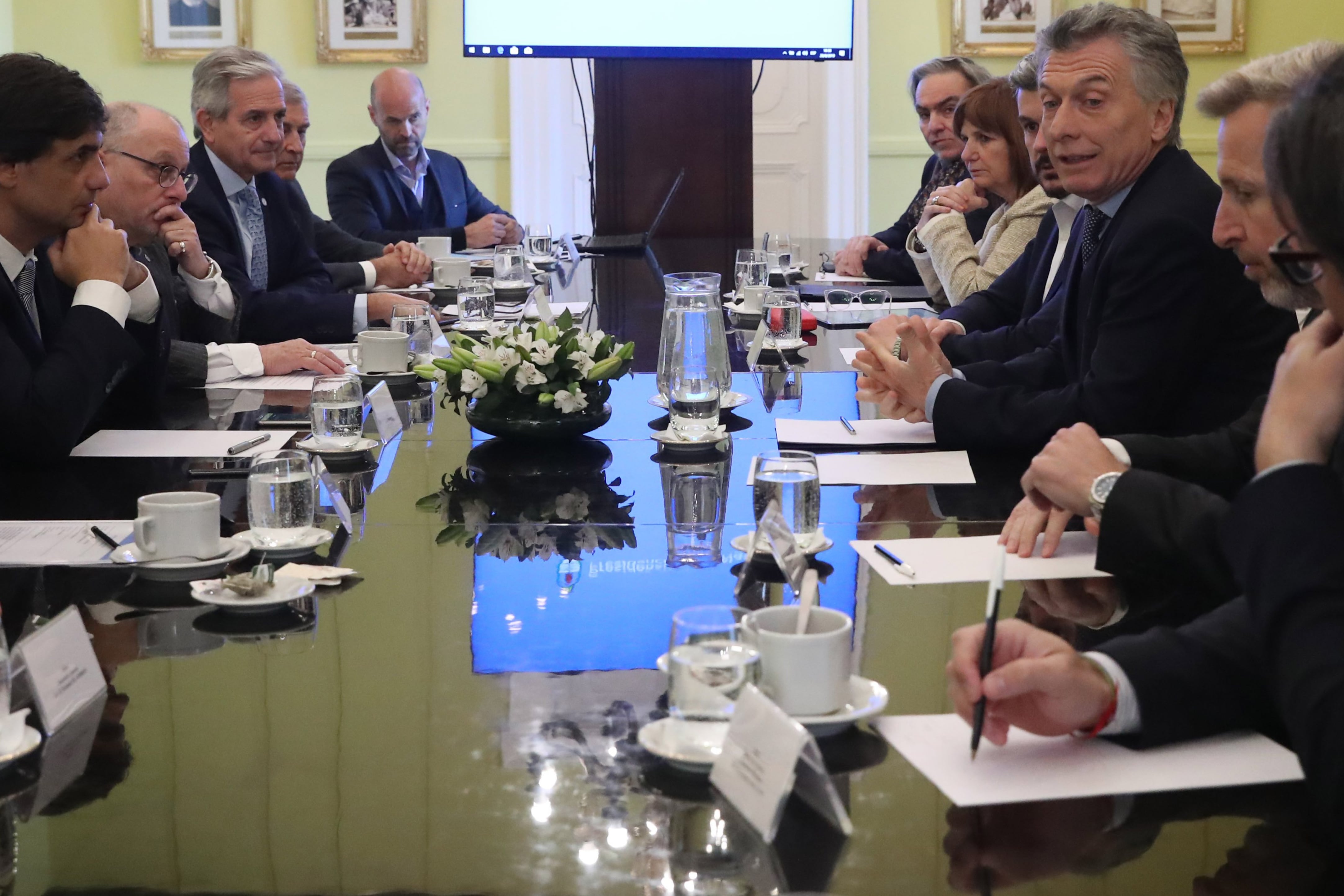 Macri reunió a su gabinete a media mañana.