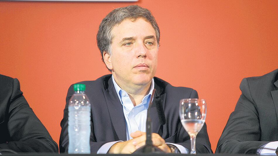 Dujovne dijo que la inflación de 2018 será del 15 por ciento.