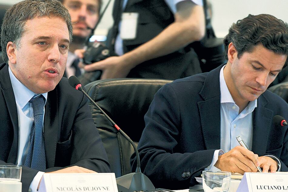 Nicolás Dujovne, ministro de Hacienda, en la presentación ante Diputados para defender las reformas tributaria y previsional.