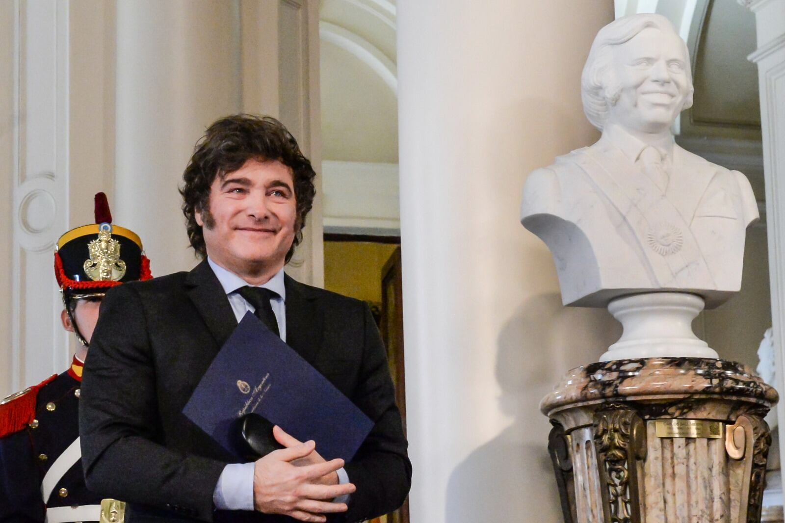 Javier Milei reinterpreta la historia según sus caprichos teóricos. 