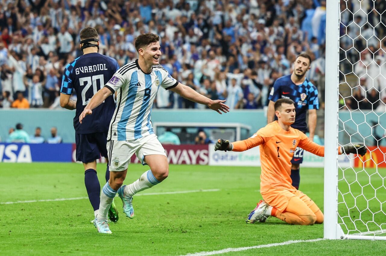 Julián Álvarez jugó un partidazo: actuación para la historia